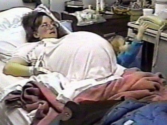 Aveau Un Copil, Dar Voiau Mai Mulți. Când A Rămas Însărcinată, Medicii I Au Spus Să Avorteze: ,,doamnă, E Imposibil, Sunt Prea Mulți!” Când A Venit Timpul Să Nască, Medicii Au Amuțit